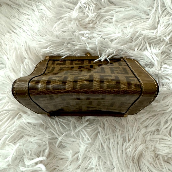 FENDI Zucchino Wallet | FENDI Kisslock | Zucca Coin Wallet | ROMA in ITALY - Picture 3 of 7